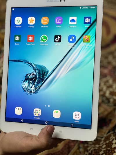 Samsung Tab S2 full original condition with universal Cover only tab