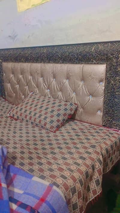 double bed for sale karna hai