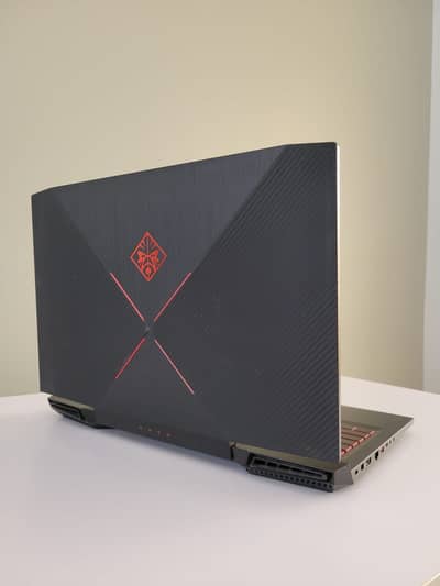 HP Omen 15 – Intel i7, 16GB RAM, GTX 1060, 256GB SSD + 1TB NVMe HDD
