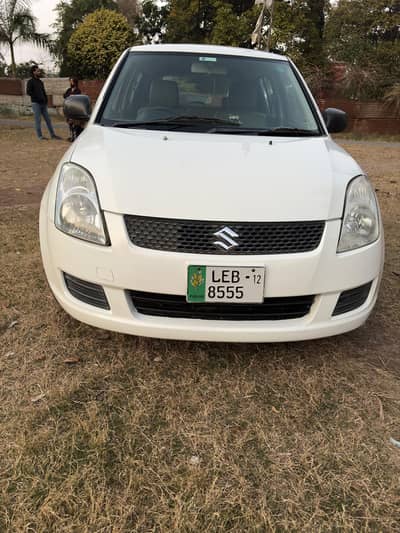 Suzuki Swift. total genuine. 2012