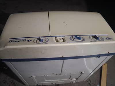 indesit washing mashene
