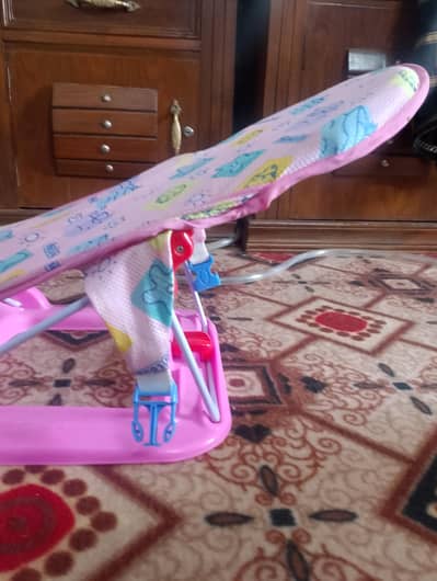 baby bath tub. . . excellent condition