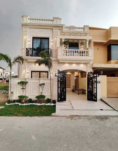 One Of Most Luxurios 5 Marla House Available For Rent IN Dha Phase 9 Town