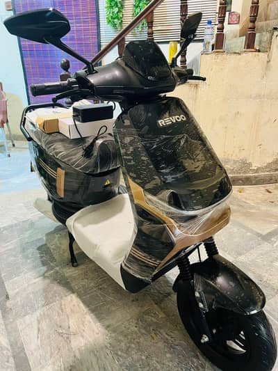 RevoA11 only 68km used few days ago purchased