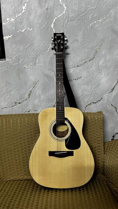 Yamaha F310 original acoustic guitar