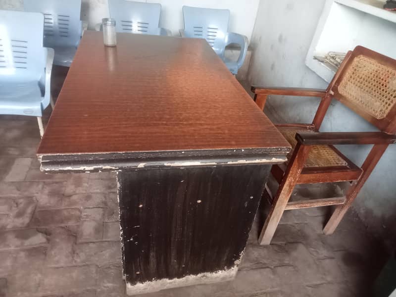 دفتری میز اور کرسی 0