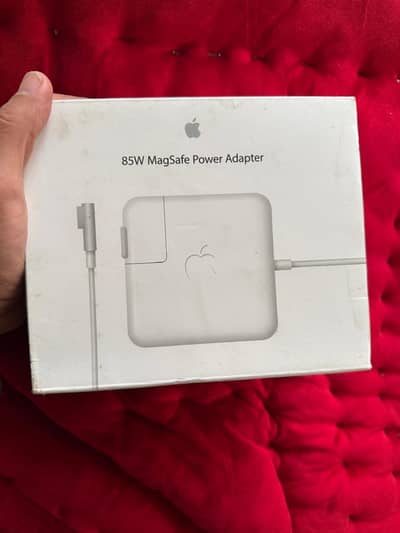 Apple Macbook Magsafe Original Power Adapter 85w seal packed