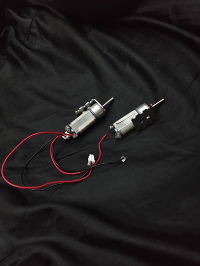 J-SUMO pair of motors with brackets