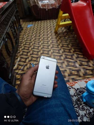 iphone 6 with power bank case