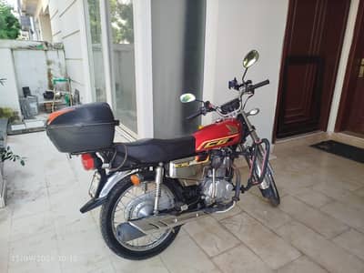 motorcycle 125