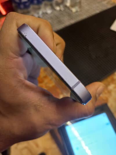 iphone 12 conditions 10/9 no open water pack open 1 weak warranty