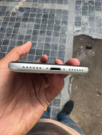 IPHONE SE 2020 NON PTA FACTORY UNLOCKED 128GB ALL OK