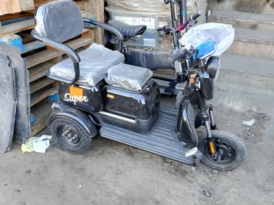 3 wheeler vehicle available  new fresh import