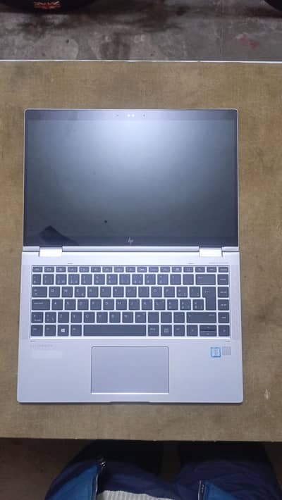 HP 1040 G5 Touch