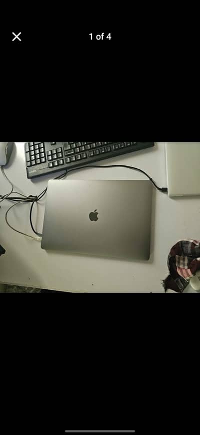 MacBook Pro 2019 15.4inch i7 16/512