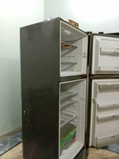 Dawlance used refrigerator