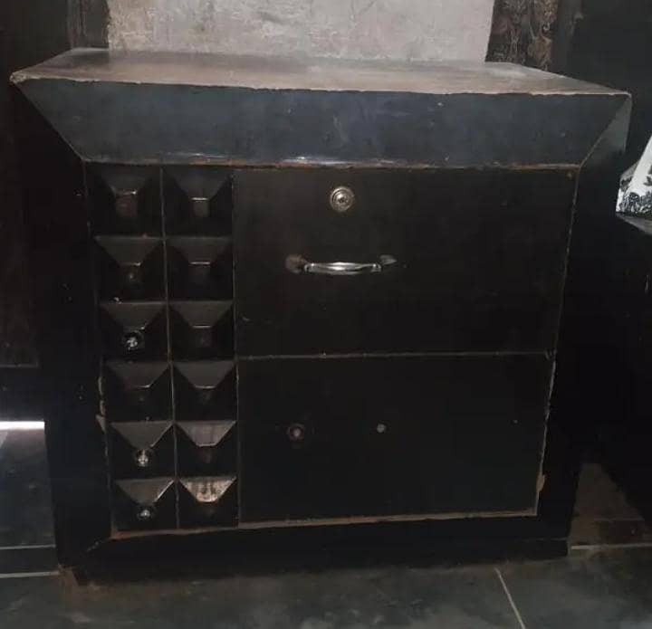 Dressing Table with Two Side Table 1