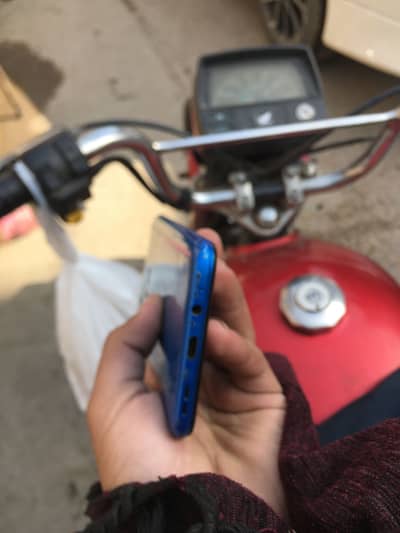 Only sale infinix hot 12 play 4 64 gb pta only touch break h ok h