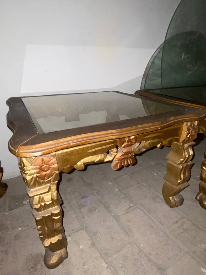 2 Small Table 10/10 2