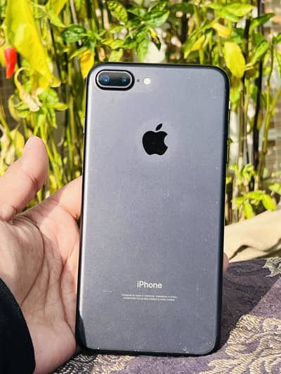 Iphone 7plus 256gb Factory unlocked And 100 percent Health
