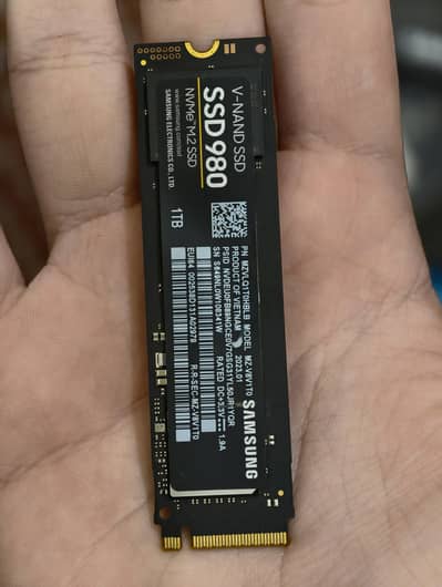 Samsung 980 NVMe 1TB (100% Health)