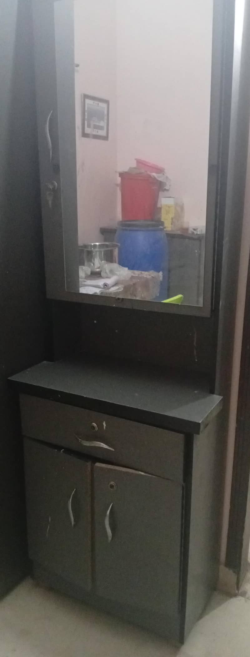 dressing table 0