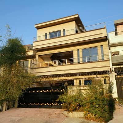 INVESTOR PRICE - 8 Marla Double Storey House For Sale