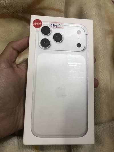 Iphone 17 pro max 256gb.                      11 12 13 14 15 16 17