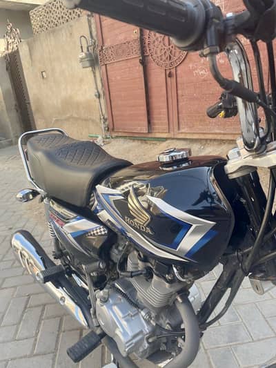 HOnda cg125 2025 model applied for sell