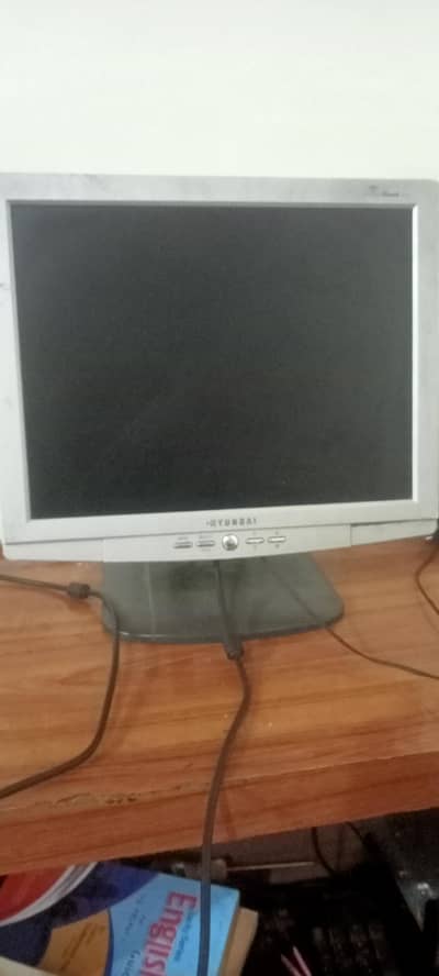 HYUNDAI 15 inch monitor