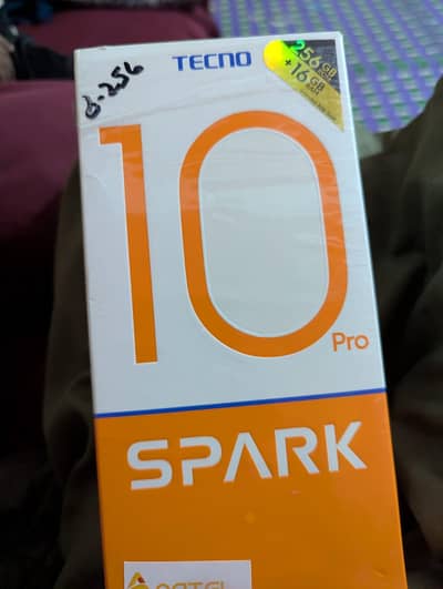 Tecno spark 10 pro 100% ok condition Amount 30000