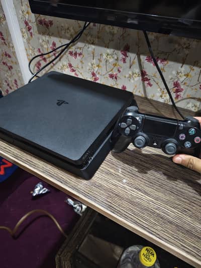 PS4 Slim 1TB with original Controller and all Accessories