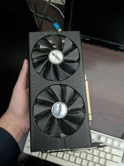 Sapphire nitro Rx580 rgb (8gb) Corei7 4th