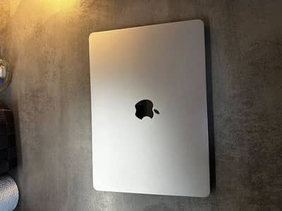 Ipad Pro M2 Chip//MacBook Pro M2 With Box