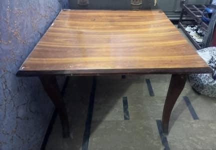 Dining table for sale
