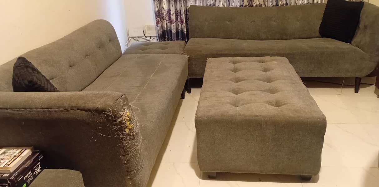 L shape sofa centre table 2 side table . 0