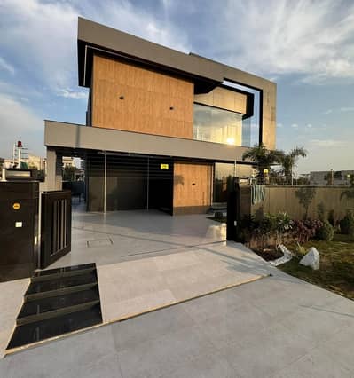 Luxury Top City 10 Marla House For Sale