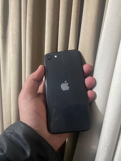 iphone Se2020.64gb.     non pta.     finger ok.   urgent sale