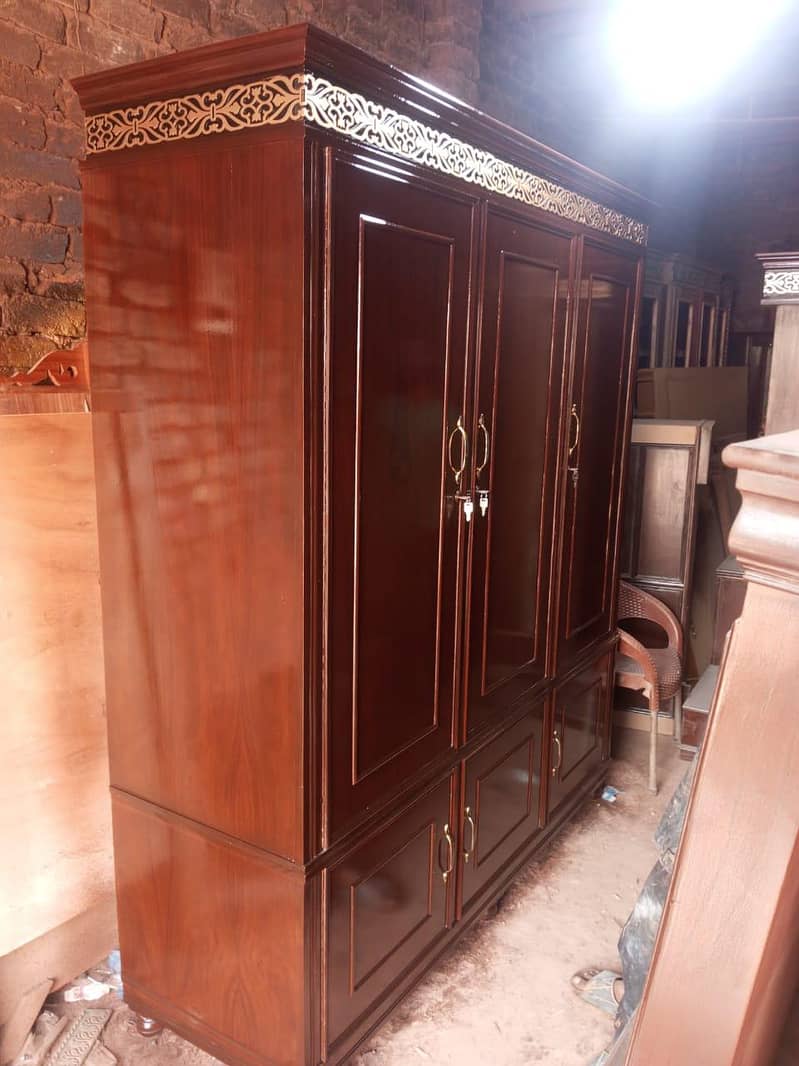 فرنیچر دروازے وغیرہ پالش کروانے کے لیے رابطہ کریں 3