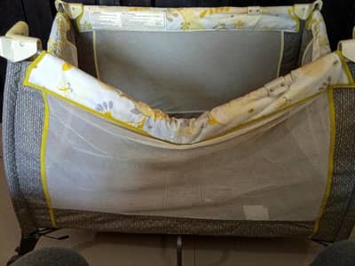 new born baby cot for sale