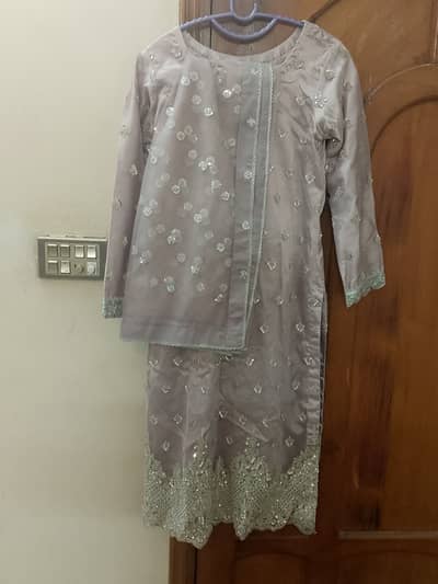 Selling a beautiful light purple formal 3-piece suit.