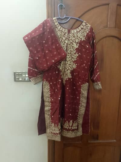 Selling a beautiful red formal 3-piece suit.