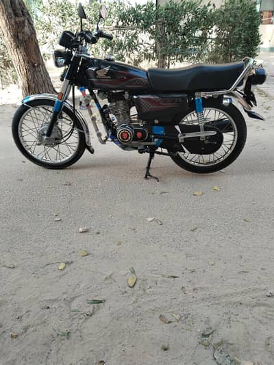 HONDA CG 125  for urgent sale