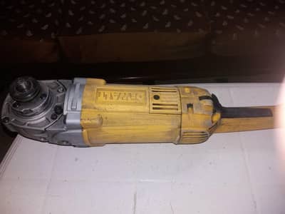 Full Size Dewalt original grinder machine