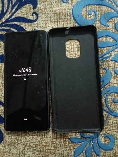 Fujitsu Arrows F51A - 8GB/128GB