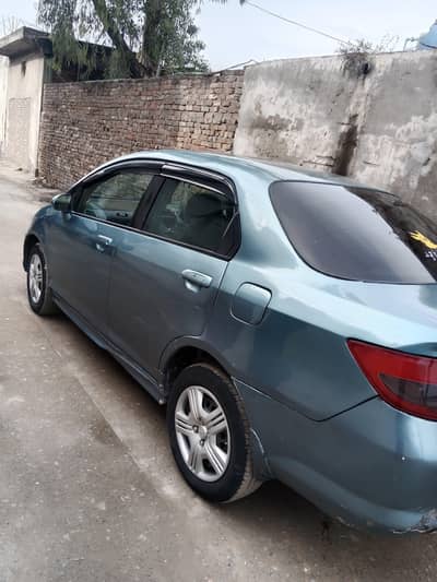 Honda City 2005 neat and clean