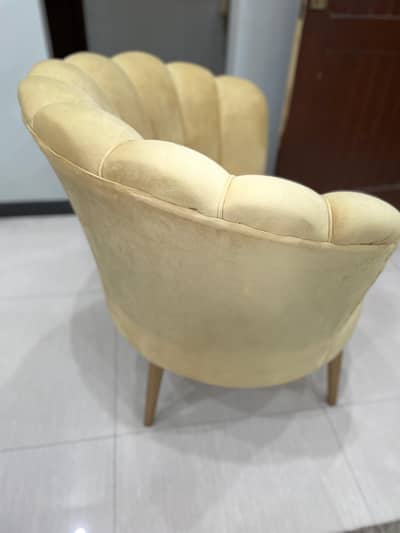 pair of sofa chair in ivory color