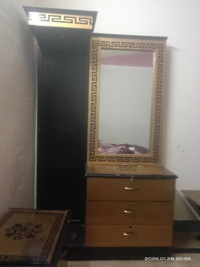 dressing table 1