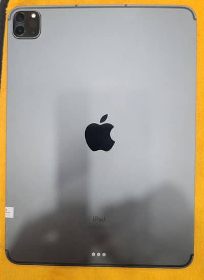 Apple ipad pro M1 , 128gb 10 by 10 condition