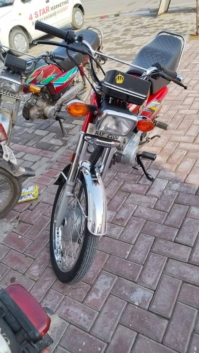 2024+2025 model hai condition  lush hai